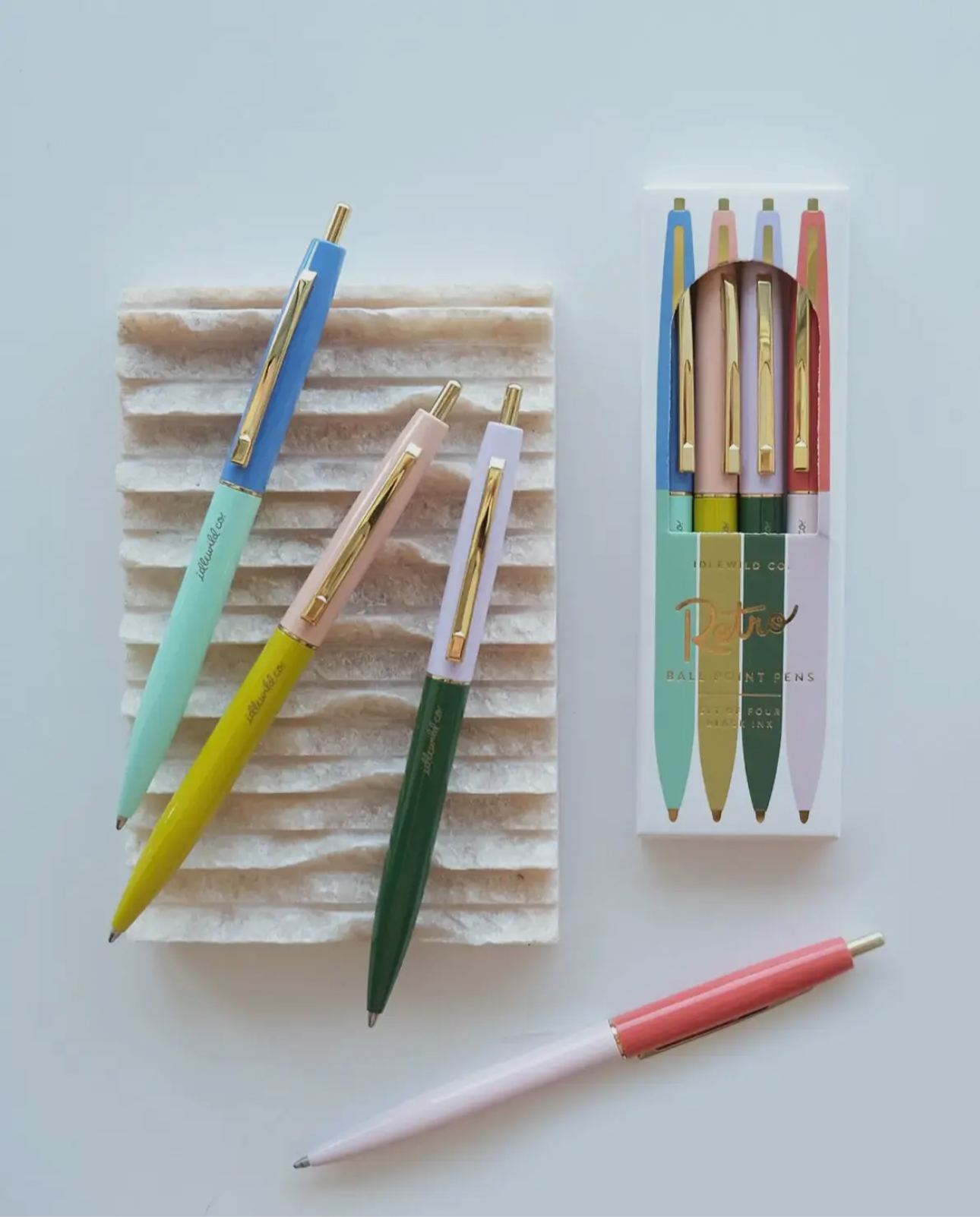 Retro Rainbow Pen Set