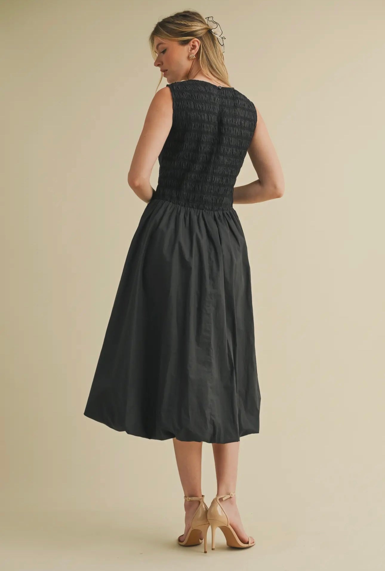 Smocked Bubble Midi Dress - Black