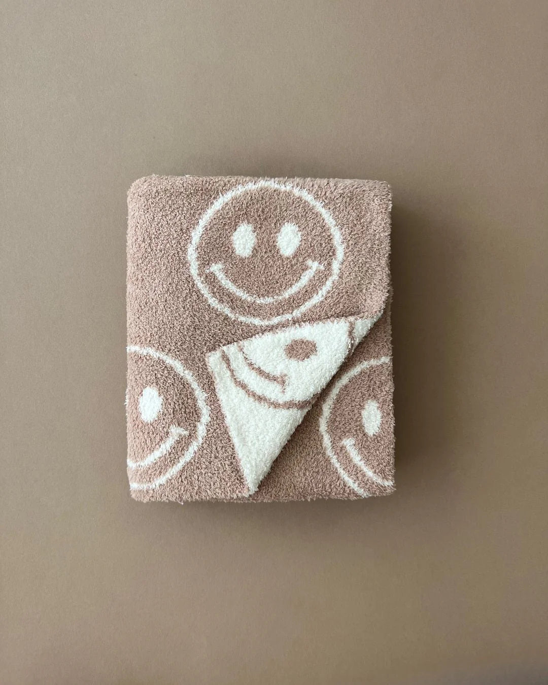 Kids Plush Blanket - Latte Smiley