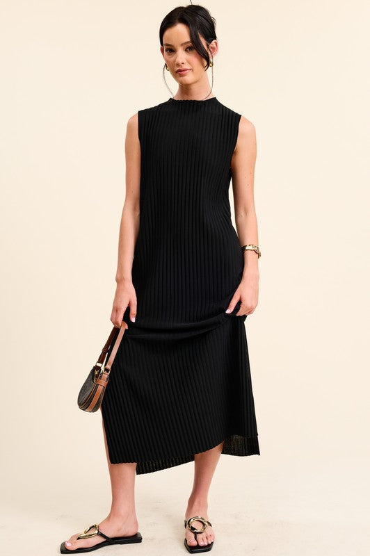 Everyday Mock Neck Pleated Dress - Black