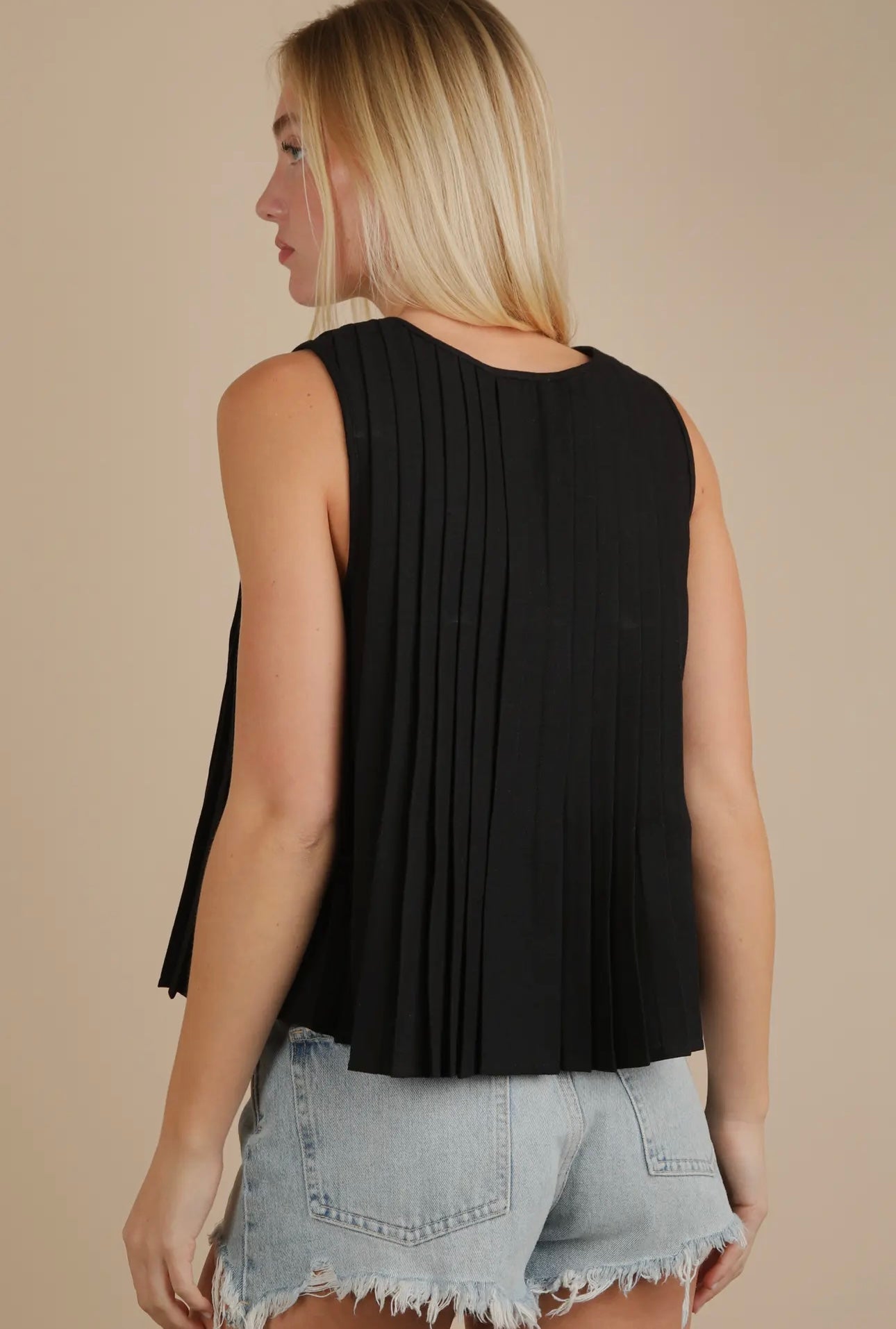 Basic Pleated Blouse - Black