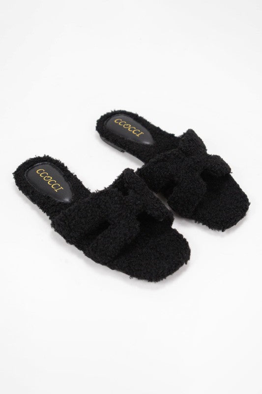 Black Sherpa Flats